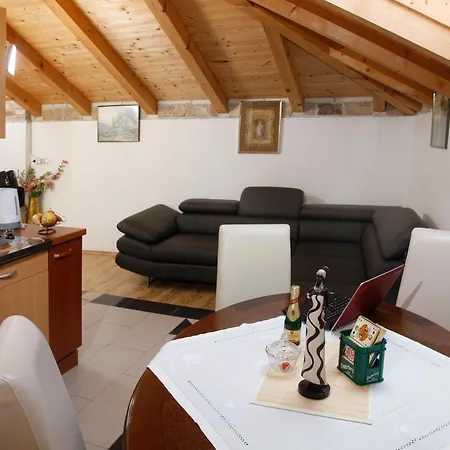 Urbi Et Orbi ספליט