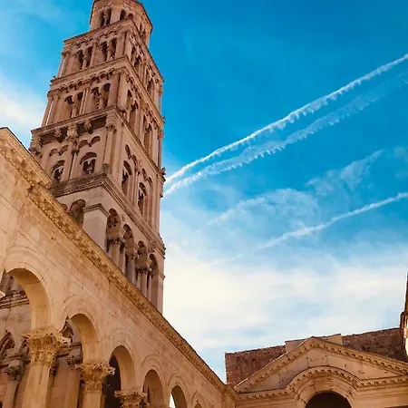 Urbi Et Orbi ספליט