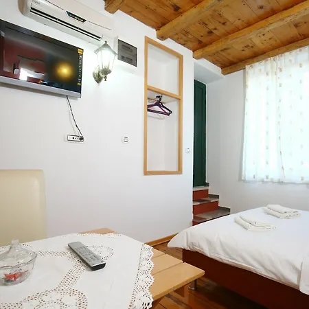 Urbi Et Orbi Apartment Split