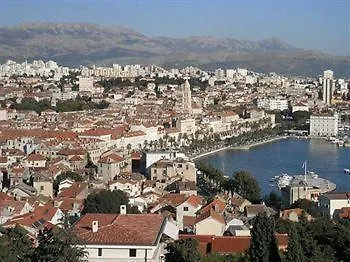 Urbi Et Orbi * Split