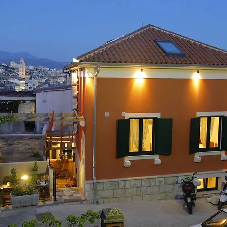 Urbi Et Orbi Apartman