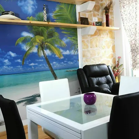 Urbi Et Orbi Apartman *