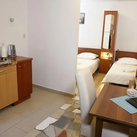 Urbi Et Orbi Apartmán
