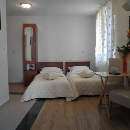 Urbi Et Orbi Apartmán